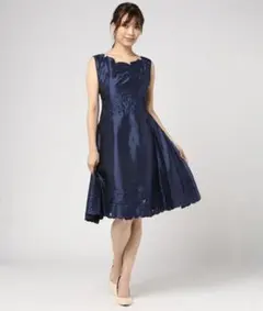 新品未使用タグ付★Dorry Dollフラワー刺繍入バックレースアップワンピース