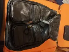ブラックレザーリュック