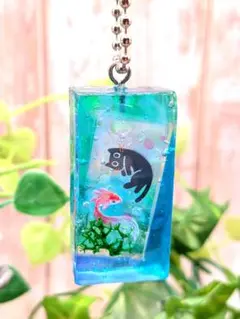 漂う猫の涼しいひととき１