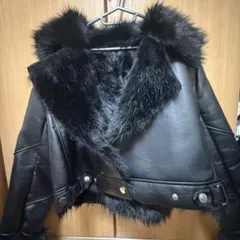 ブラック フェイクファー クロップドムートンコート