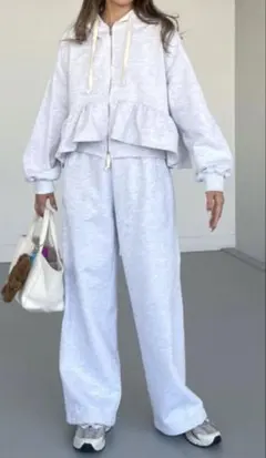 CHERI since1985 袖フリルパーカースウェットセットアップ