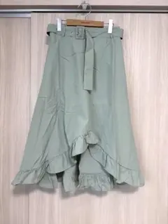 merlot アシメフリル裾タフタフレアスカート　グリーンのサムネイル