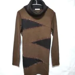 ☆ EASY BIRDIE　 ラインストーン　装飾デザイン　オフタートルセーター