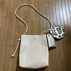 LEPSIM ホワイトトートバッグ レオパードポーチ付き