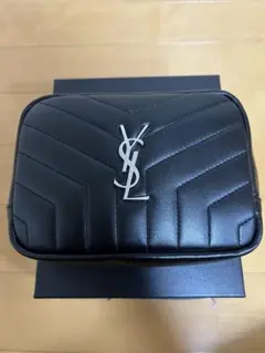 SAINT LAURENT ブラックレザーポーチ SAINT LAURENT ブラックレザーポーチ SAINT LAURENT ブラックレザー