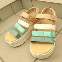 NIKE　アイコン　クラシック US7 24cm