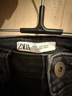 ZARA スキニーパンツ　ズボン