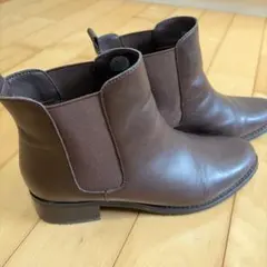 サイドゴアショートブーツ