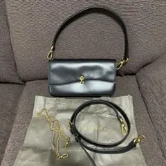 美品CHARLES & KEITH ブラック3wayショルダーバッグ