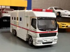 トミカ改造 自作品 いすゞエルフ トライハート型救急車 トミカ改造 自作品 いすゞエルフ トライハート型救急車 - メルカリ