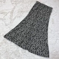 【ユニクロ】クレープジャージースカート　花柄　ロング丈　ブラック　ホワイト　M