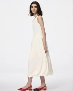 GU バブルヘムワンピース(ノースリーブ)