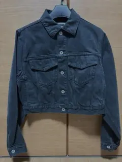 H beauty&youth ショート丈ブラックデニムジャケット