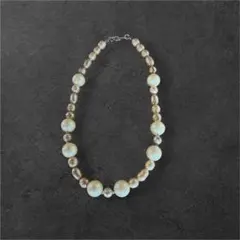 クリーム色とベージュピンクのパールネックレス　大人上品　華やか