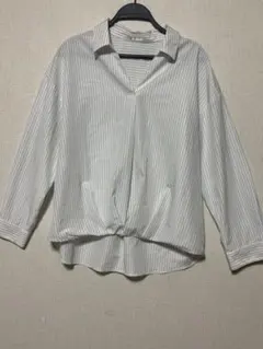 GLACIER ホワイトストライプ Vネックシャツ L