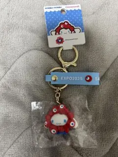 大阪万博　サンリオ　シナモン　キーホルダー　ミャクミャク