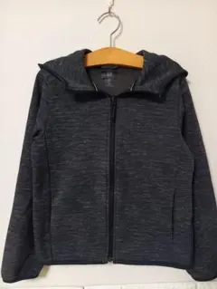 ユニクロ ジップパーカー 黒 グレー
