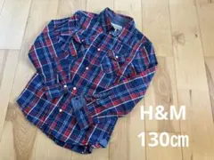 H&M★ 赤と青のチェック柄長袖シャツ　ロゴ入り　130㎝