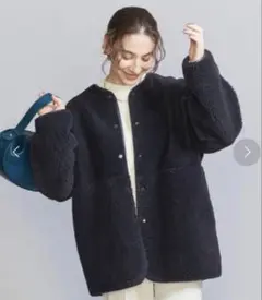 BEAUTY&YOUTHリバーシブルボアフェイクムートンコート　ネイビー