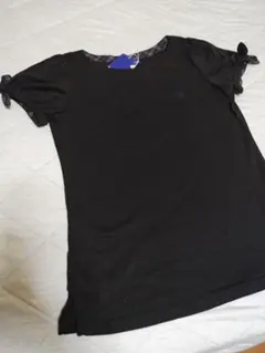 ４日まで値下げ！□バーバリーブルーレーベル　袖リボンカットソー・ネイビー