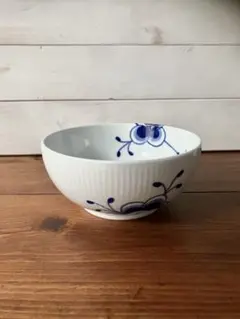 2026年最新】ロイヤルコペンハーゲン ブルーフルーテッド メガの人気