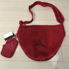 新品未使用　ジョーダン　ジャンプマン　メッシュサマーショルダーバック　レッド