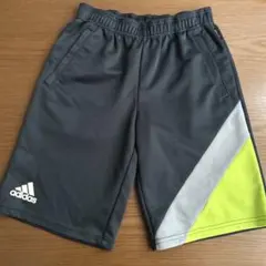 adidas ハーフパンツ 黒/グレー/ライム