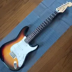 BUSKER'S ストラトタイプ サンバーストのサムネイル