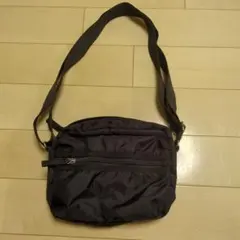 MONICA　ブラック ナイロン ショルダーバッグ