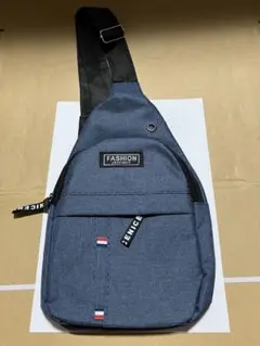 斜めがけショルダーバッグ　ディープブルー藍色