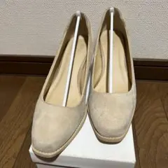 Nouerベージュ スエードパンプスのサムネイル