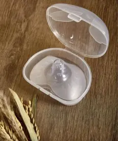 【新品】Sサイズ 乳首保護　2個 ケース付き