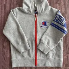 【美品】チャンピオン 110 グレー パーカー ジップアップ ロゴ刺繍 羽織り