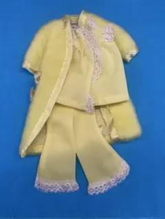 グリコおまけ 昭和 レトロ パピーちゃん(バレーボールウェア スケート