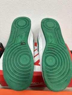 NIKE AIR FORCE 1 ホワイト/グリーン