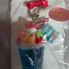 ハンドメイド くま ドリンク キーホルダー　ブルー