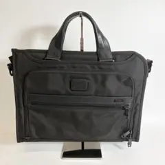 美品 TUMI トゥミ ビジネスバッグ ブラック バッグ ブリーフケース 黒のサムネイル
