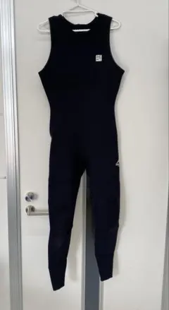 サーフィン ウェットスーツ