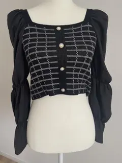 パフスリーブ　トップス