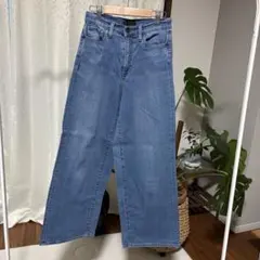 UNIQLO　ライトブルー　ワイドレッグデニム　S