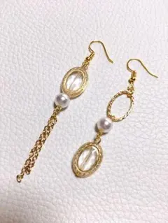 アシンメトリーピアス　イヤリング