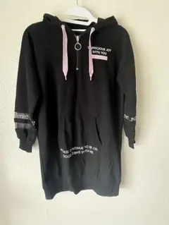 ラブトキ　フード付き黒パーカーチュニック