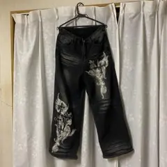 刺繍入りブラックワイドパンツ