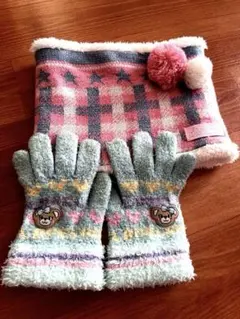 キッズ用クマ刺繍手袋とネックウォーマーセット