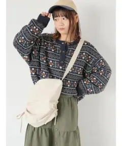 エヘカソポ　プルオーバー