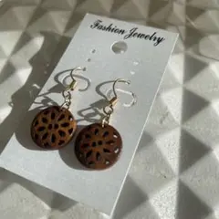 Item thumbnail for item ba2c7422-7d7e-4717-8bda-81829f8125a1