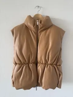 Armani Exchange ノースリーブダウンジャケット ブラウンのサムネイル