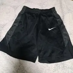 ナイキ　ショートパンツ　150cm