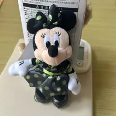 ミニーマウス　ハロウィンぬいぐるみバッジ　2025