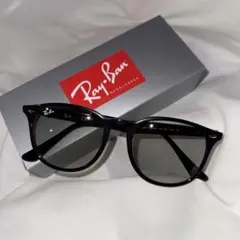 Ray-Ban RB4259F 601/87 サングラス